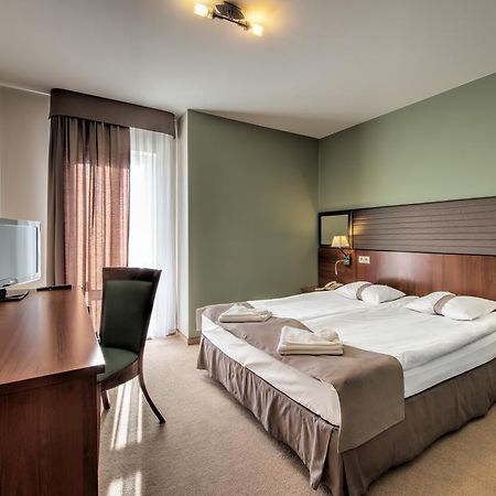Hotel Piaskowy 普什奇纳 外观 照片