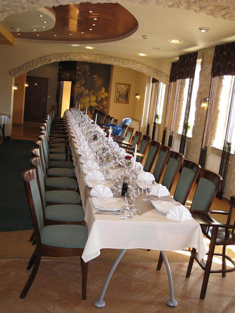 Hotel Piaskowy 普什奇纳 外观 照片