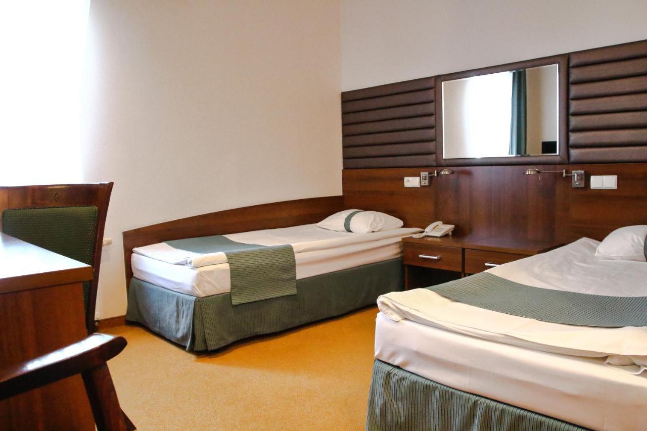 Hotel Piaskowy 普什奇纳 外观 照片